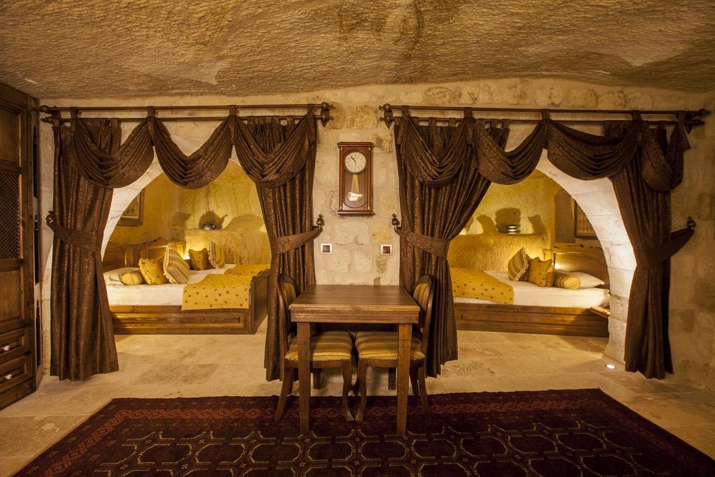 Majestic Cave Suite,262804177:JPEG